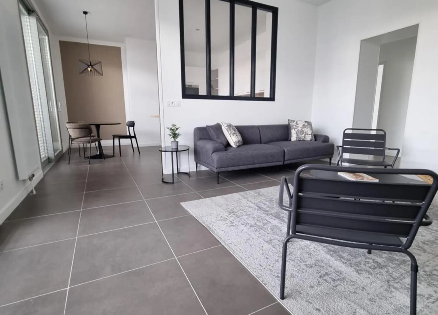 Leon Dufour Apartment Grenoble France