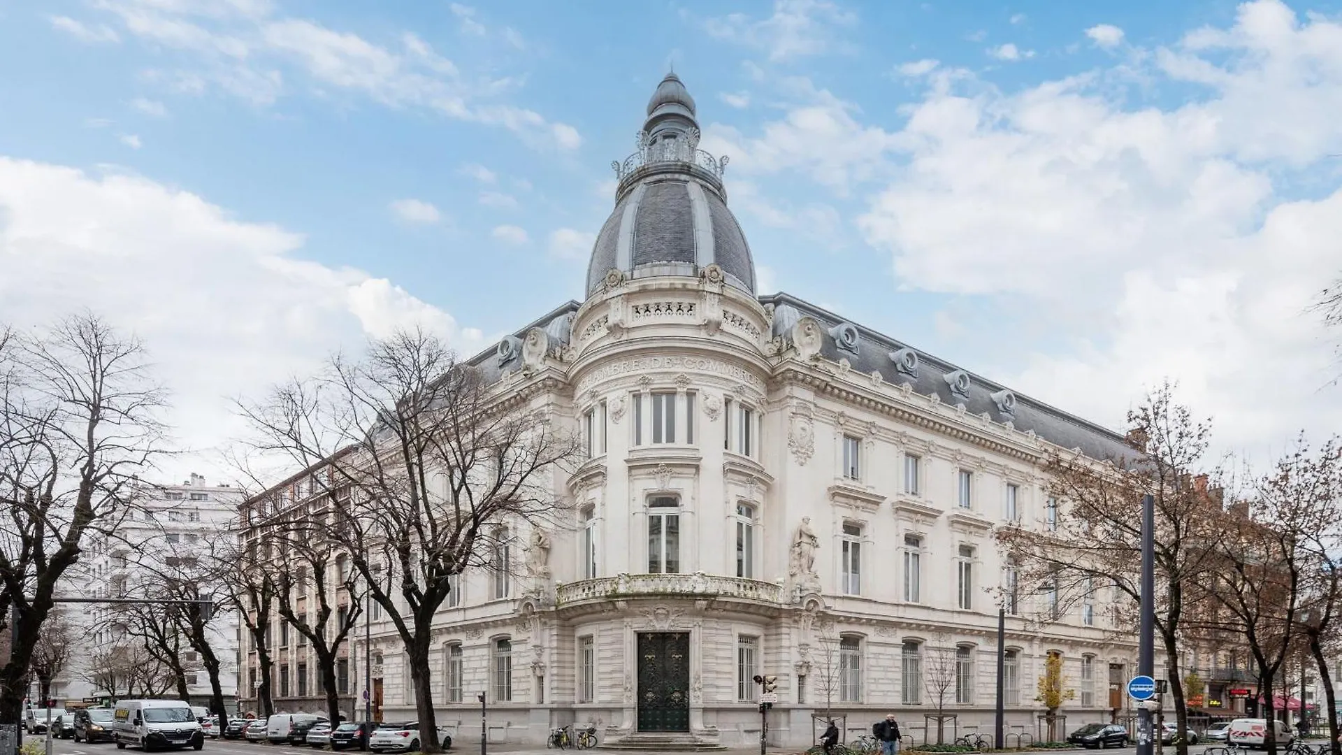 Leon Dufour contacts